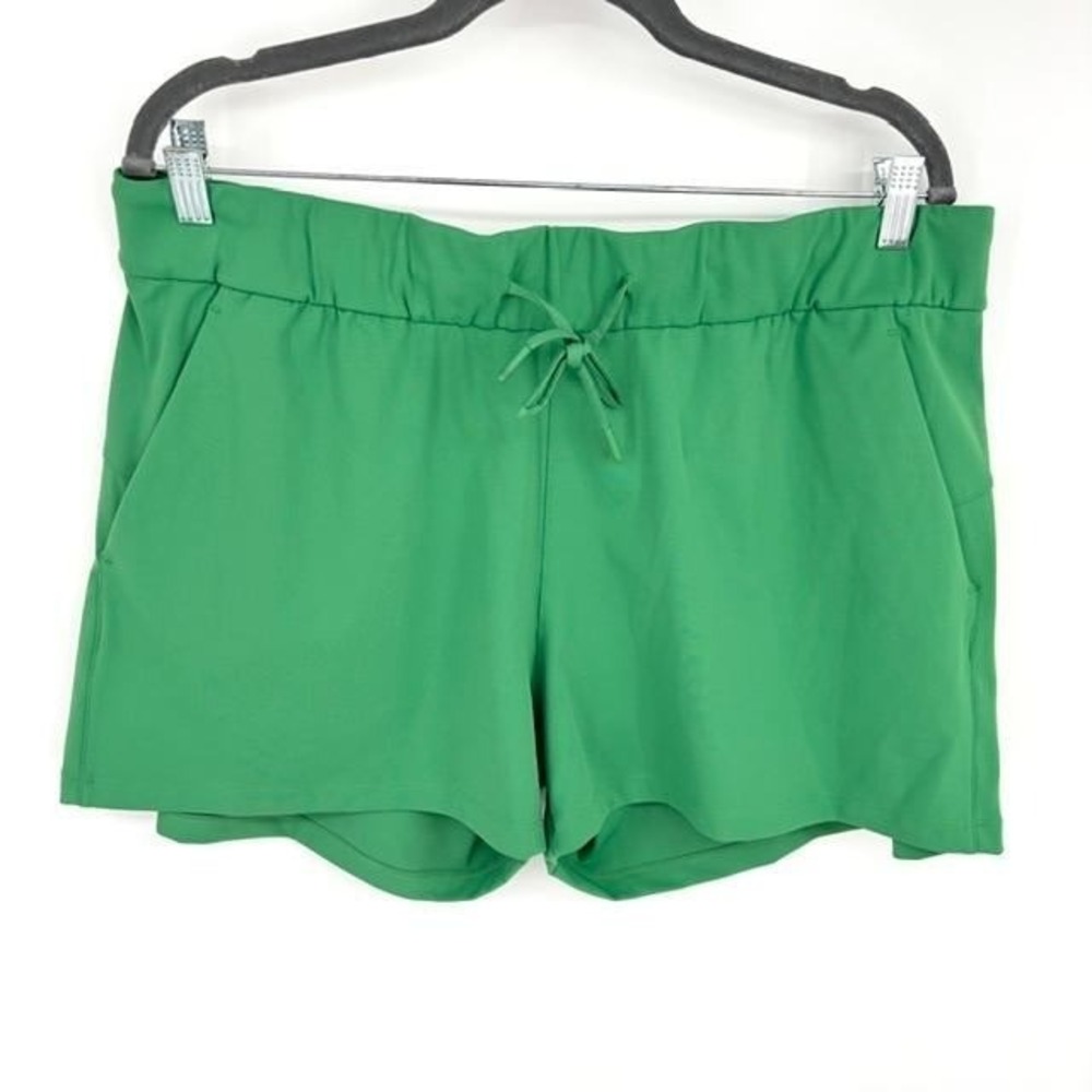 Zyia Club Shorts Size XXL Vibrant Green Gym Workout Athletic Pockets Drawstring